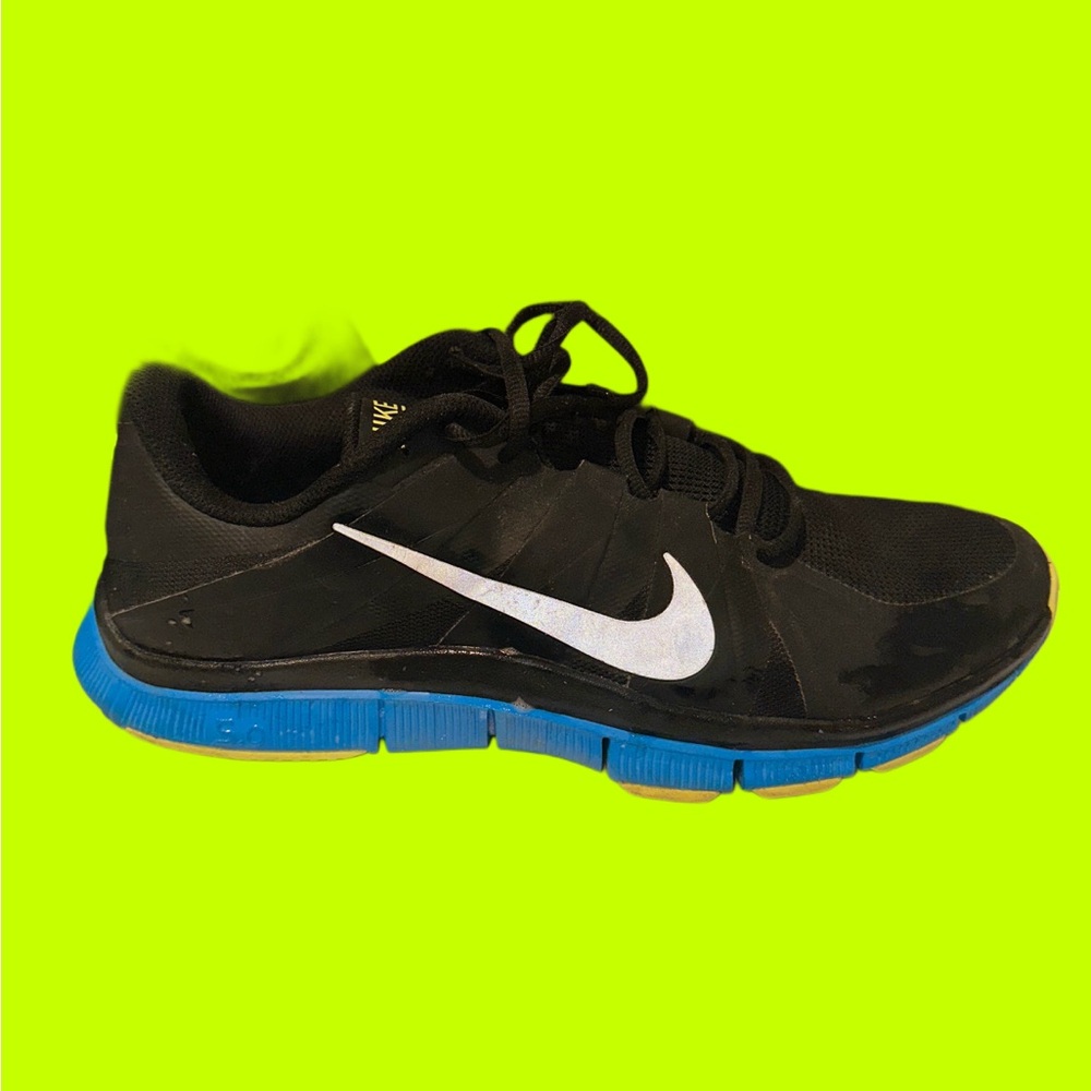Nike free 5.0 running shoe